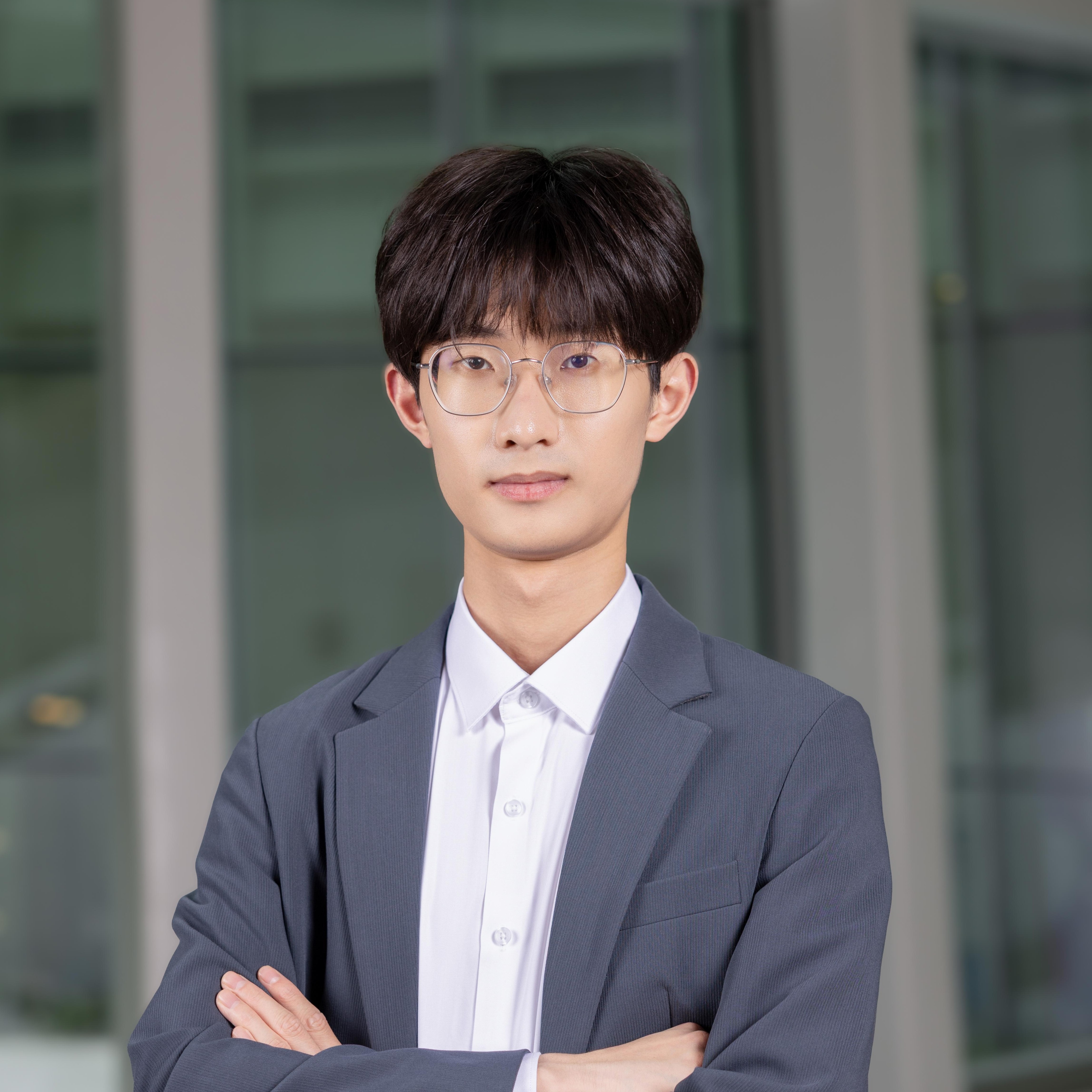 Portrait of Hanjun Luo